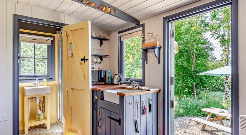 Photo of 1 Bed in Monkton Wyld