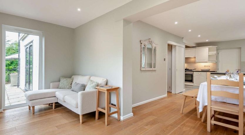 Photo of 3 Bed in West Lulworth