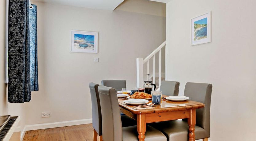 Photo of 3 Bed in Notton