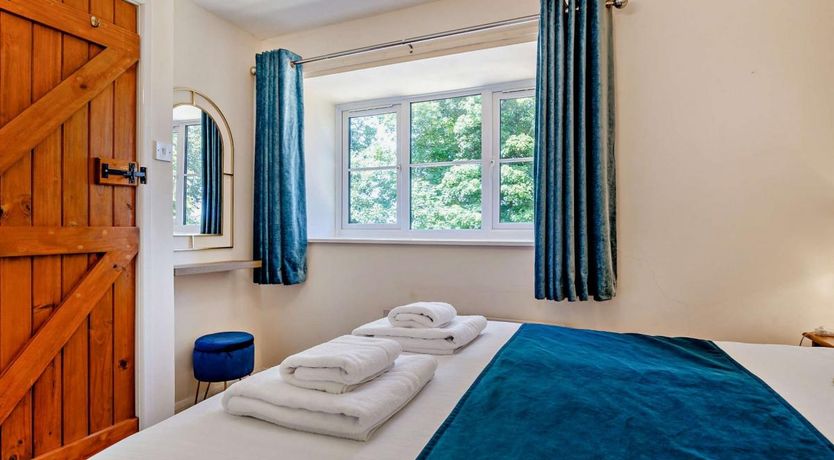 Photo of 3 Bed in Notton