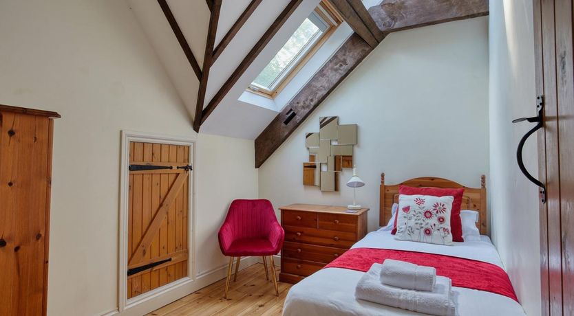 Photo of 3 Bed in Dorchester