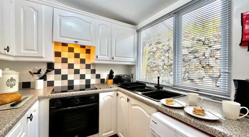 Photo of 2 Bed in Llithfaen