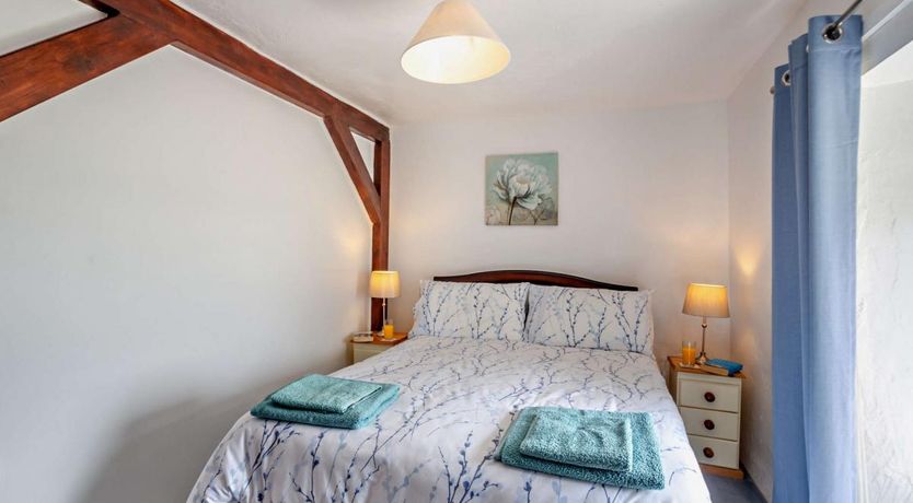 Photo of 2 Bed in Llithfaen