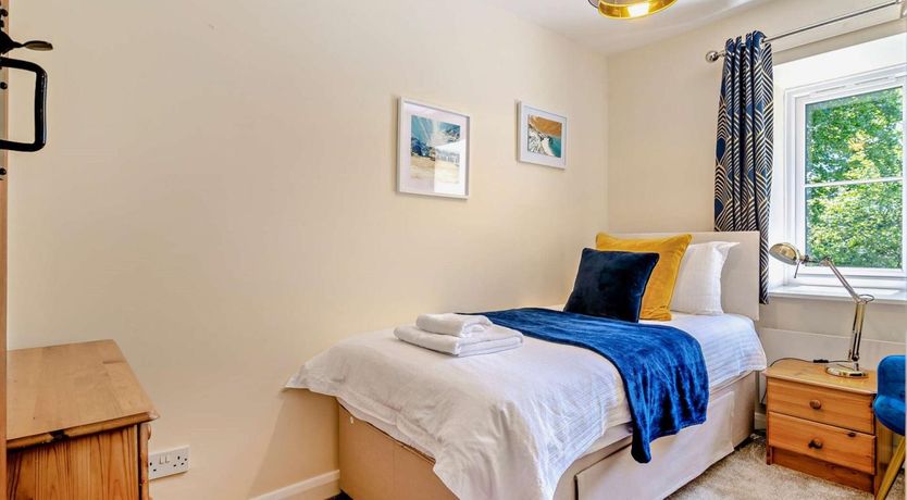 Photo of 4 Bed in Dorchester