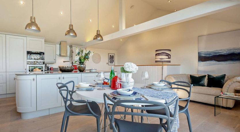 Photo of 2 Bed in Crafthole