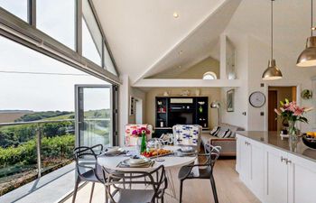 in Whitsand Bay (92454) Holiday Cottage