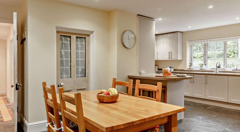 Photo of 4 Bed in Tavistock