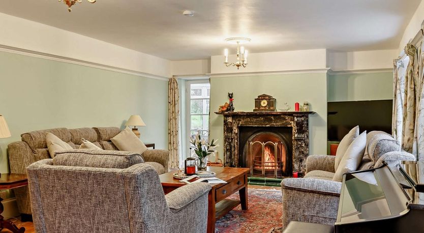 Photo of 4 Bed in Tavistock