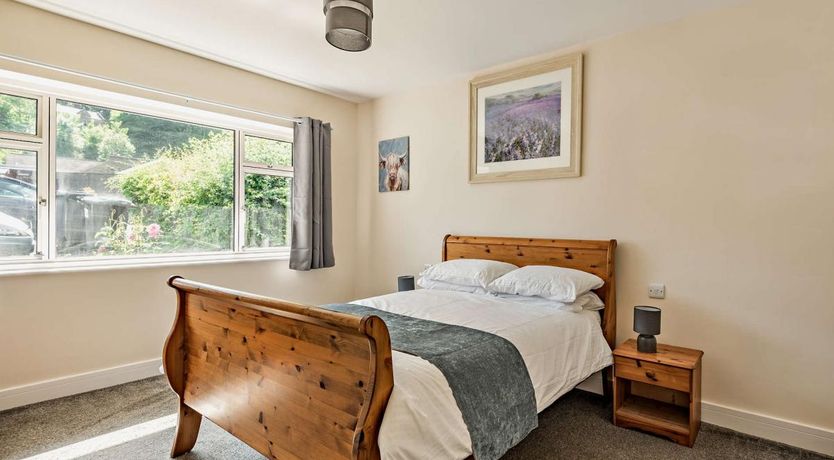 Photo of 2 Bed in Bakewell