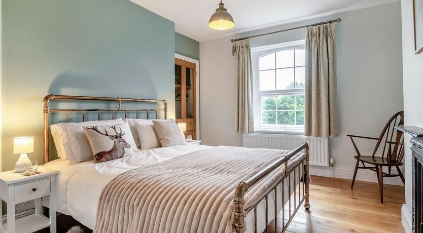 Photo of 2 Bed in Minehead