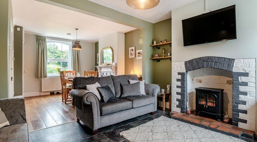 Photo of 2 Bed in Minehead