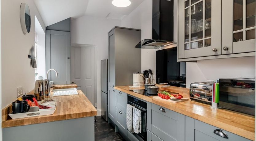 Photo of 2 Bed in Minehead