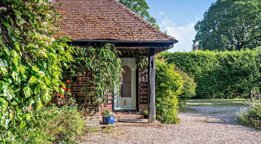 Photo of 4 Bed in Burley