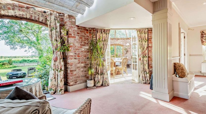 Photo of 4 Bed in Burley