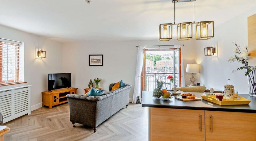 Photo of 1 Bed in Milford Haven