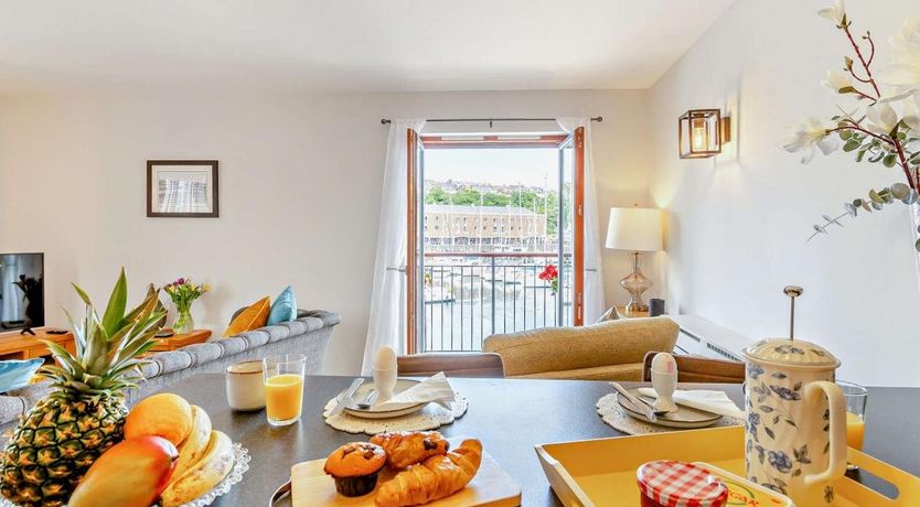 Photo of 1 Bed in Milford Haven