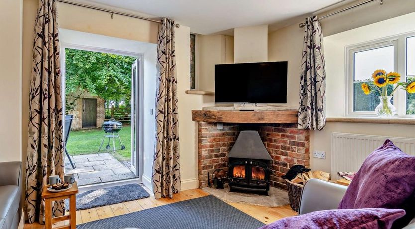 Photo of 2 Bed in Notton