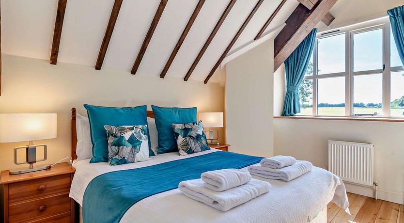 Photo of 2 Bed in Notton