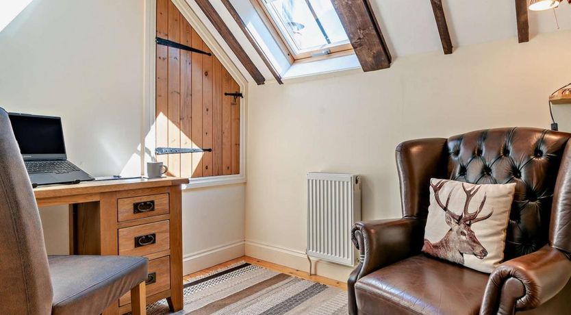 Photo of 2 Bed in Notton