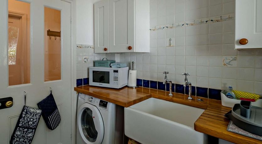 Photo of 1 Bed in Newport