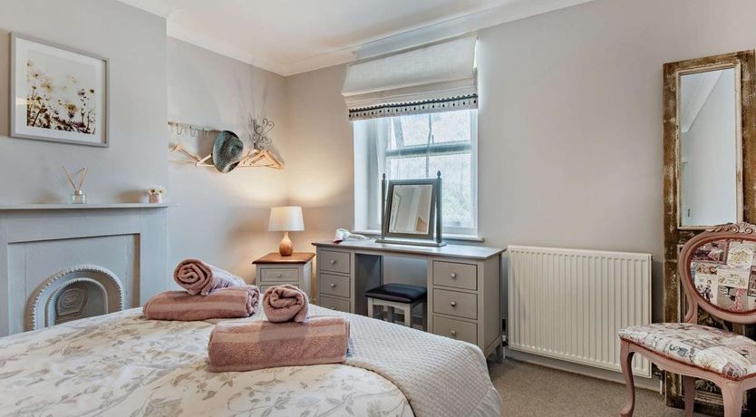 Photo of 2 Bed in Swanage