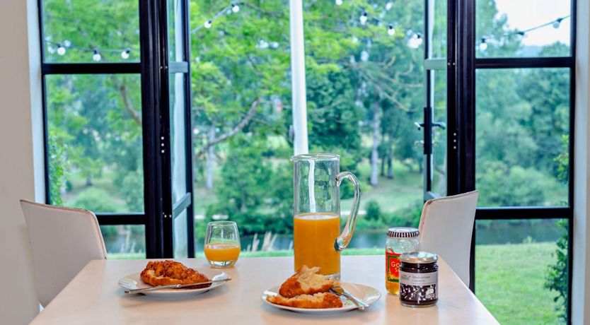 Photo of 5 Bed in Maidenhead