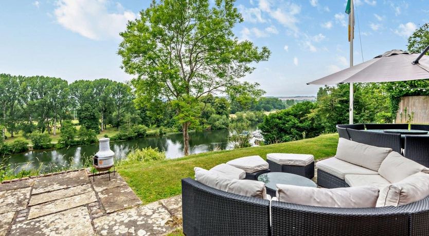 Photo of in Marlow  (92655)