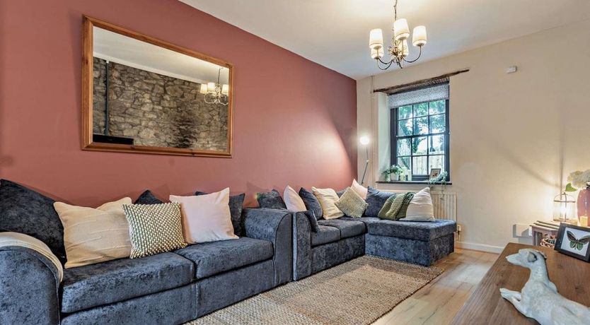 Photo of 3 Bed in Llandysul