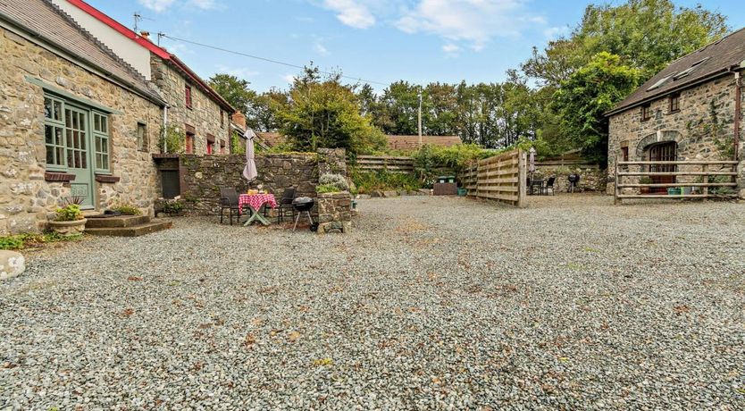 Photo of in Solva  (92673)