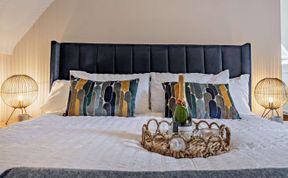 Photo of 4 Bed in Holywell