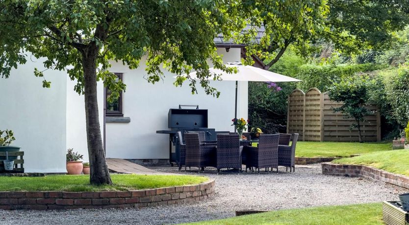 Photo of 4 Bed in Lloc