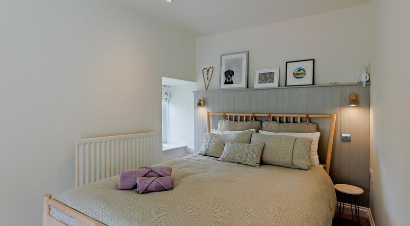 Photo of 1 Bed in Pennal