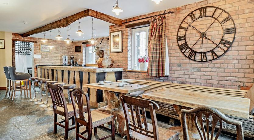 Photo of 9 Bed in Lyth