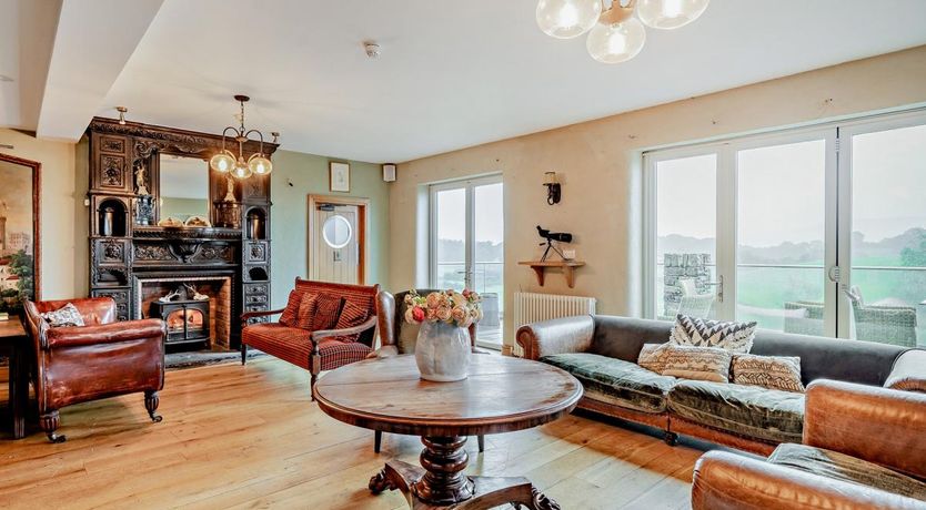 Photo of 9 Bed in Lyth