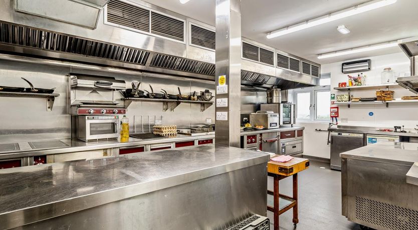 Photo of 9 Bed in Lyth