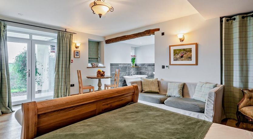 Photo of 9 Bed in Lyth