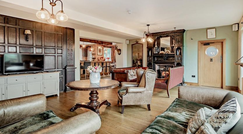 Photo of 9 Bed in Lyth