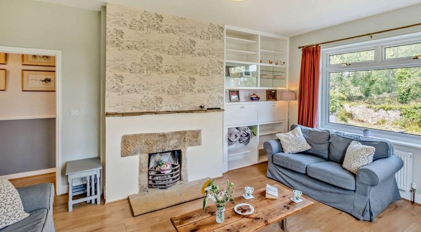 Photo of 4 Bed in Cowes