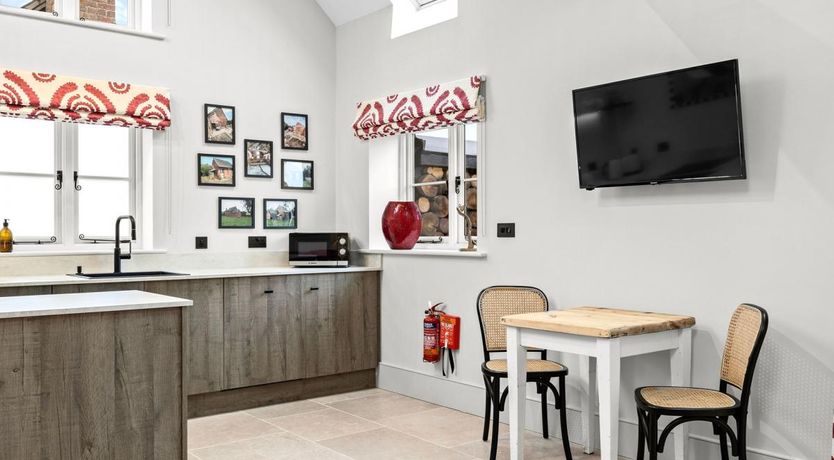 Photo of 1 Bed in Haytons Bent