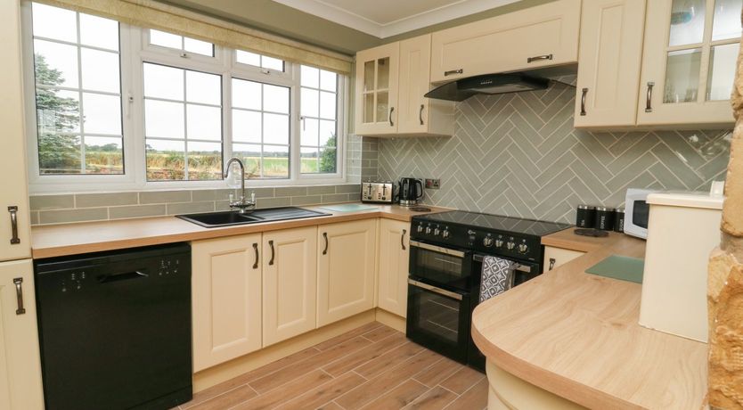 Photo of 2 Crosslands