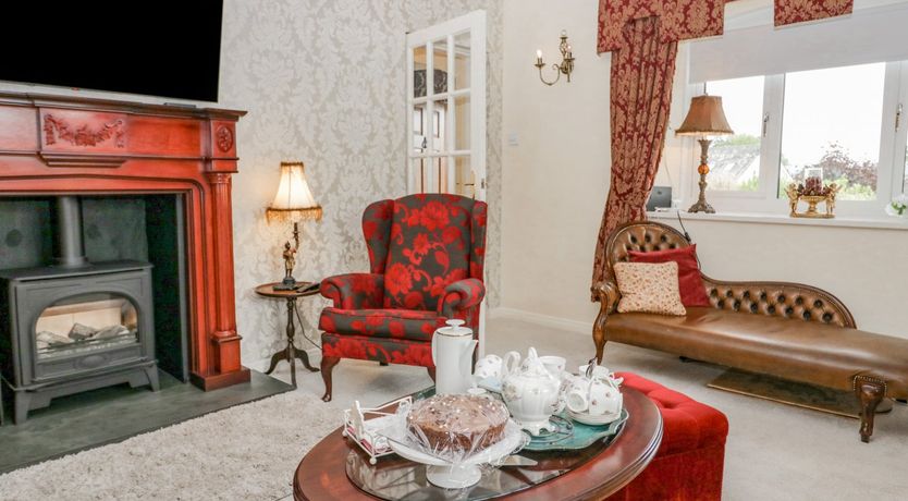 Photo of Storrs Lodge