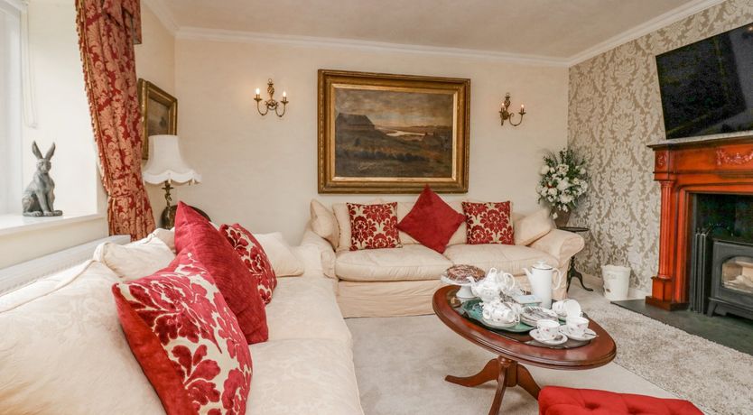 Photo of Storrs Lodge