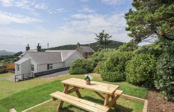 Glan Awel Holiday Cottage