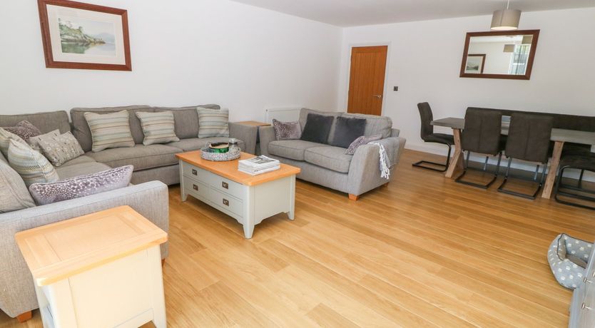 Photo of 3 Pensyflog Barns