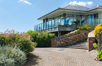 Vantage Point, Hillfield Village Holiday Cottage