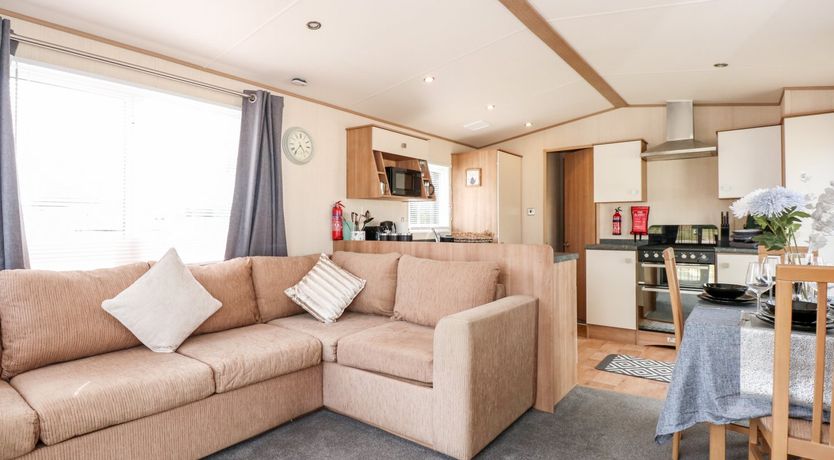 Photo of 50, Foxburrow Hang