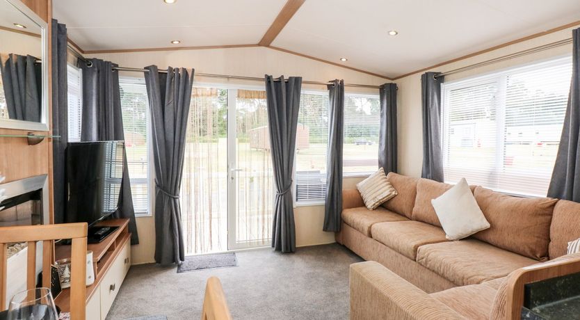 Photo of 50, Foxburrow Hang