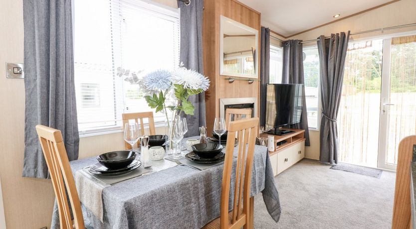 Photo of 50, Foxburrow Hang