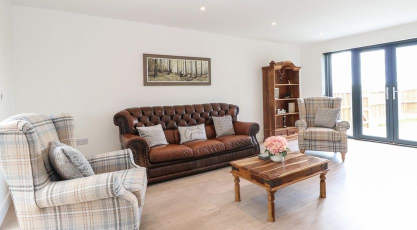 Photo of Oak Tree House, 1 Homestead Gardens