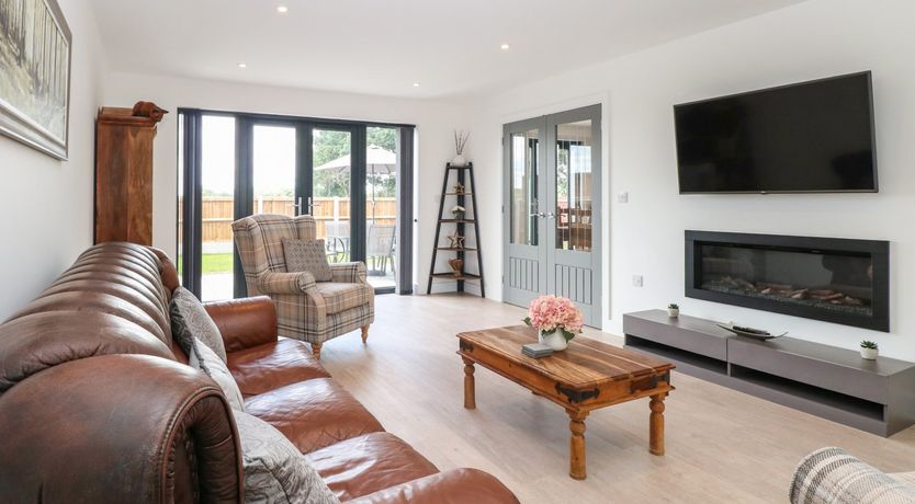 Photo of Oak Tree House, 1 Homestead Gardens